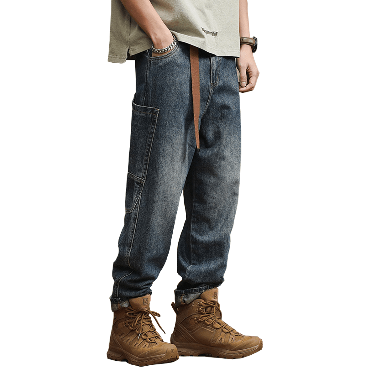 Loose-Fit Cargo Denim Jeans